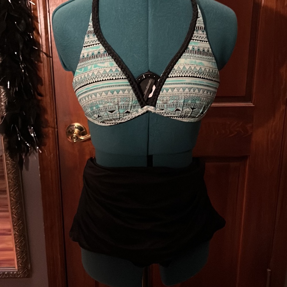 Bathing suit bundle - Picture 4 of 5